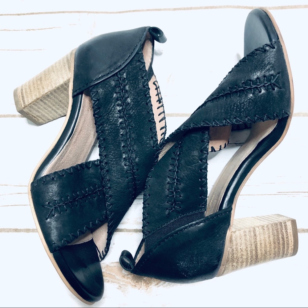 Seychelles Black Leather Block Heel Sandal NEW 8.5
